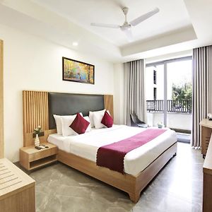 King Room Garden View